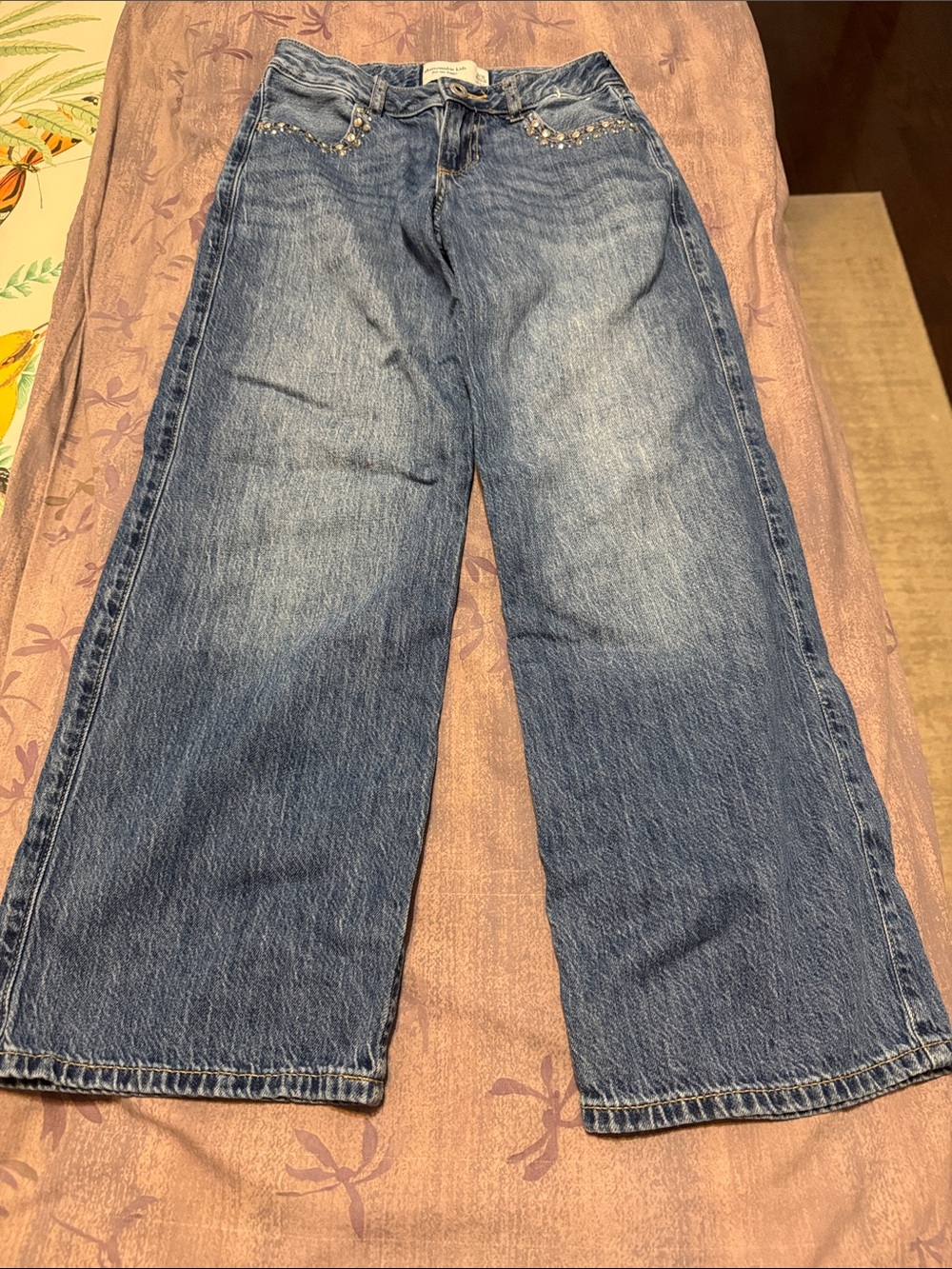 Classic Girl’s Wide-Leg Abercrombie Jeans 9/10